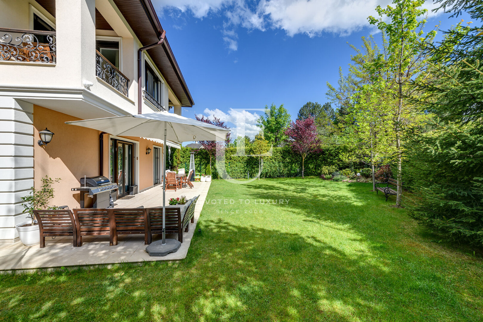 Продава КЪЩА, гр. София, м-т Камбаните, снимка 3 - Къщи - 56126677