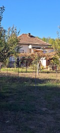Продава КЪЩА, област Плевен, с. Асеново • 63000 € / 123217.29 лв. • 59106833 4
