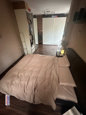 2 Schlafzimmer Zentar, Ruse 11