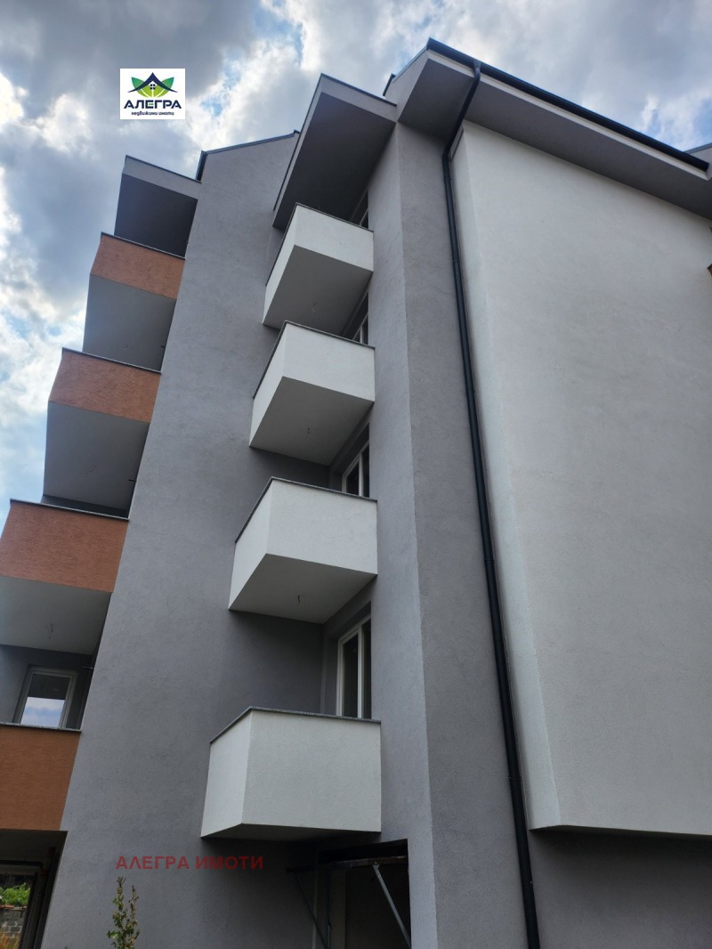 Продава 2-СТАЕН, град Пазарджик, Център • 78000 € / 152554.74 лв. • 10168380 1