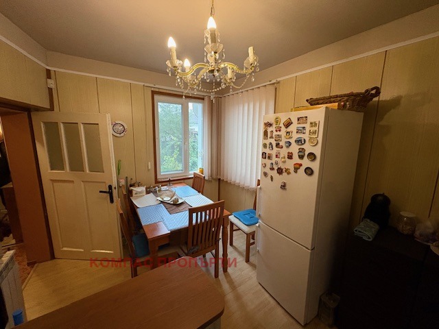 Продава КЪЩА, гр. Перник, Църква, снимка 4 - Къщи - 52456094