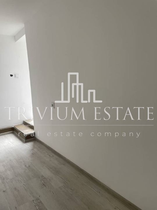 Продава ОФИС, гр. Пловдив, Център, снимка 2 - Офиси - 53497598