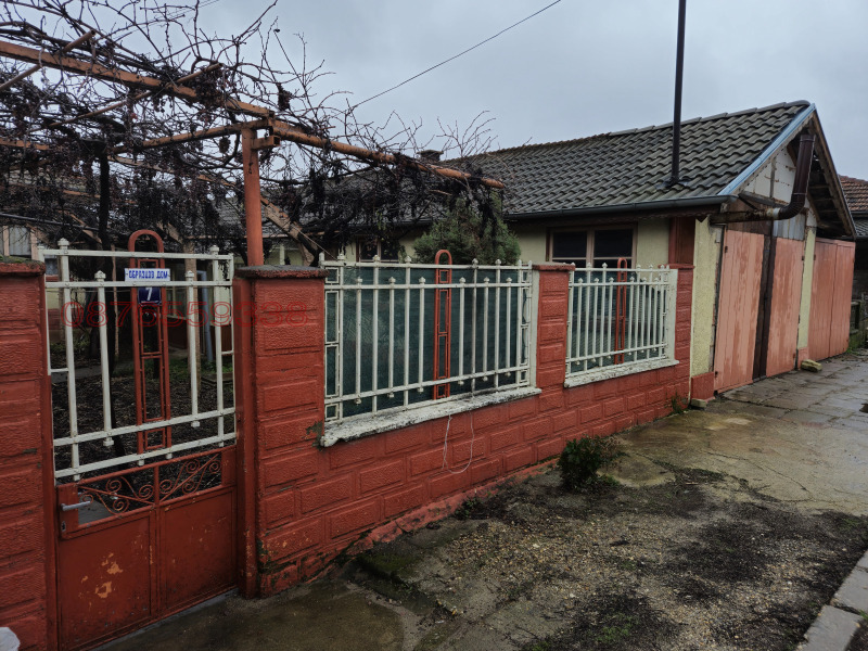 Продава КЪЩА, с. Калипетрово, област Силистра, снимка 2 - Къщи - 52775832