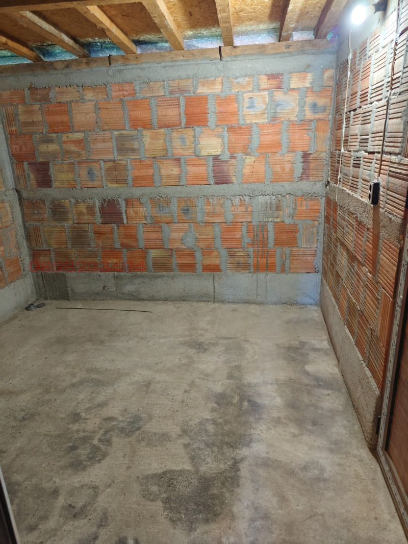 Продава КЪЩА, с. Блатец, област Сливен, снимка 9 - Къщи - 53289565