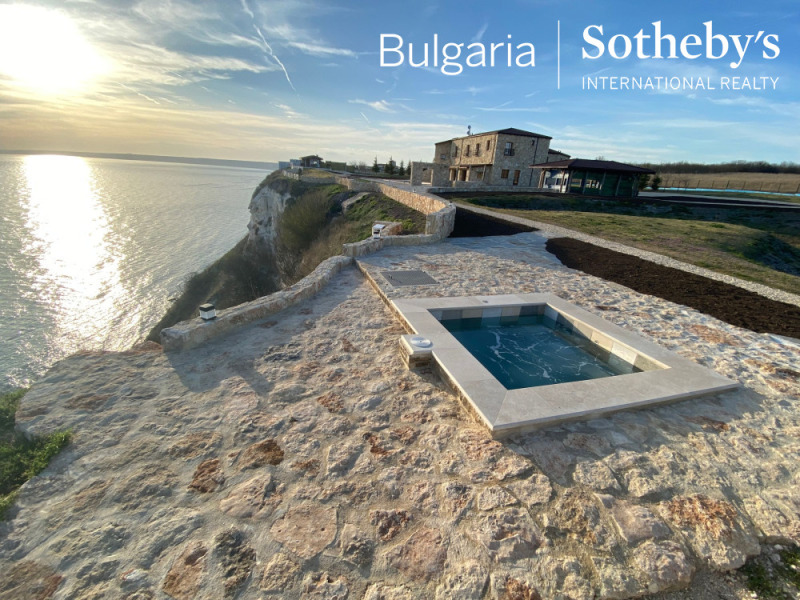 Продава ХОТЕЛ, с. Българево, област Добрич, снимка 6 - Хотели - 53073831