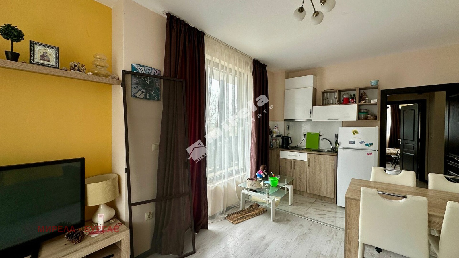 Продава 2-СТАЕН, гр. Приморско, област Бургас, снимка 2 - Апартаменти - 54120630