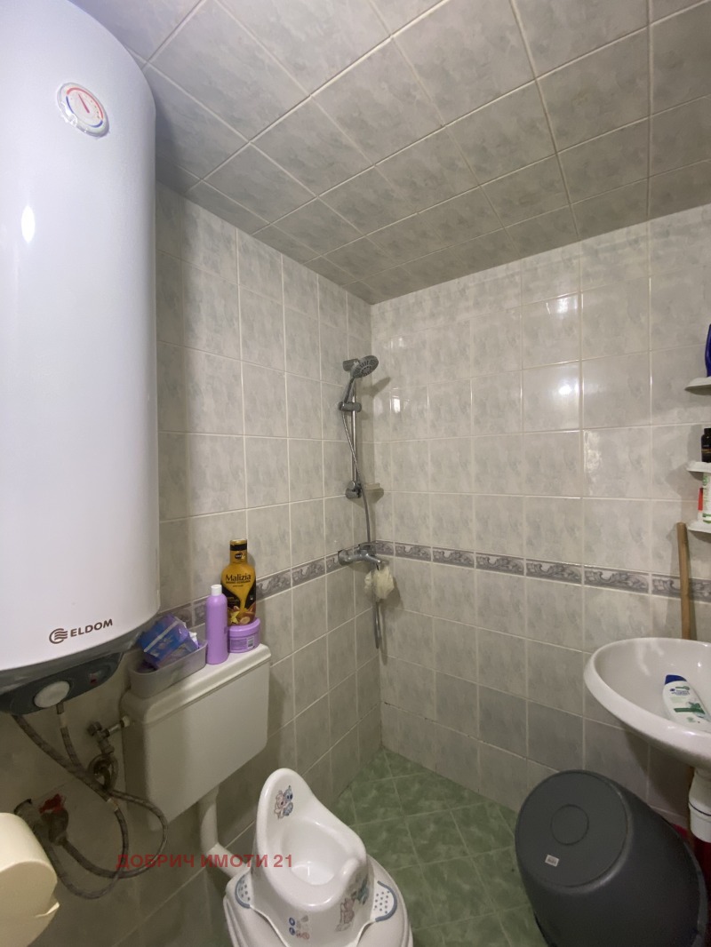 Продава ЕТАЖ ОТ КЪЩА, гр. Добрич, Център, снимка 6 - Етаж от къща - 53080437