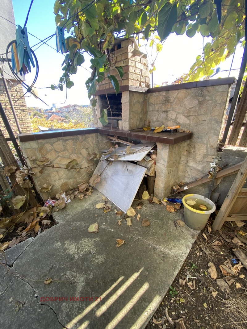 Продава ЕТАЖ ОТ КЪЩА, гр. Добрич, Център, снимка 8 - Етаж от къща - 53080437