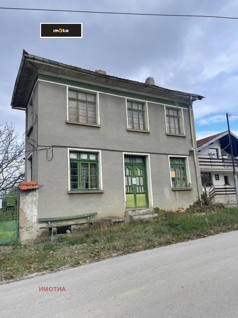 Продава КЪЩА, с. Балабанско, област Ловеч, снимка 2 - Къщи - 52640163