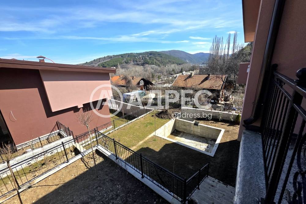 Продава КЪЩА, гр. София, с. Панчарево, снимка 6 - Къщи - 54204534