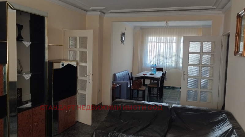 En venta  2 dormitorios Plovdiv , Tsentar , 98 metros cuadrados | 49031988 - imagen [4]
