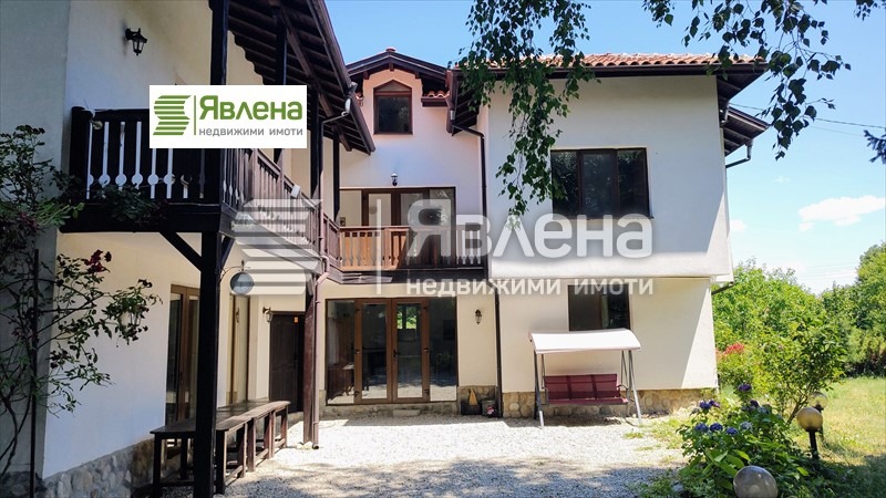 Продава КЪЩА, гр. Долна баня, област София област