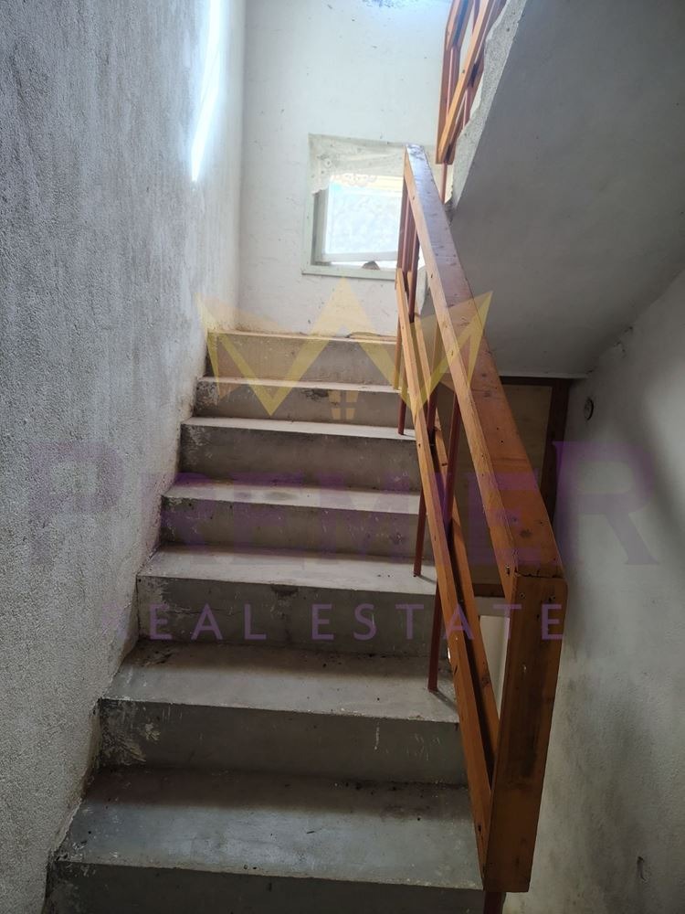 Продава КЪЩА, гр. Трън, област Перник, снимка 13 - Къщи - 54118822