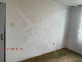 Продава КЪЩА, с. Радиново, област Пловдив, снимка 6 - Къщи - 46542868