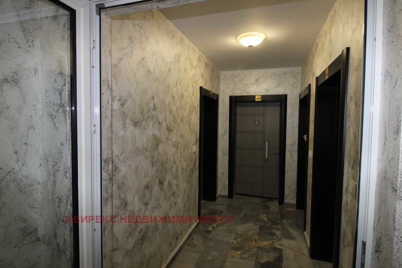 Eladó  Stúdió Plovdiv , Gagarin , 35 négyzetméter | 52296741 - kép [9]