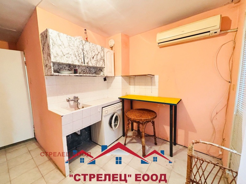 Продава 1-СТАЕН, гр. Добрич, Център, снимка 2 - Апартаменти - 52687962