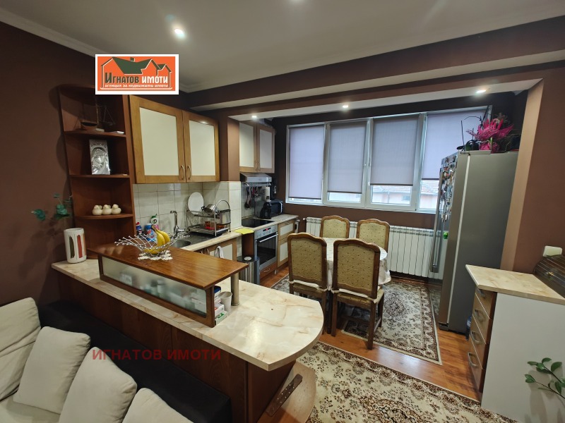 Продава 3-СТАЕН, гр. Пазарджик, Изток, снимка 6 - Апартаменти - 53314357