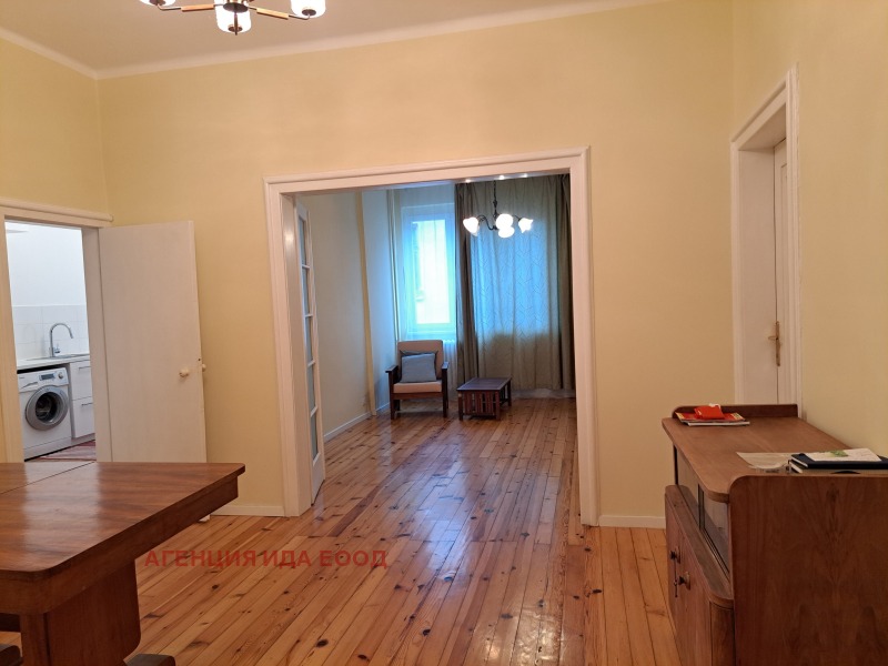 En venta  3 dormitorios Sofia , Tsentar , 116 metros cuadrados | 19729449 - imagen [9]