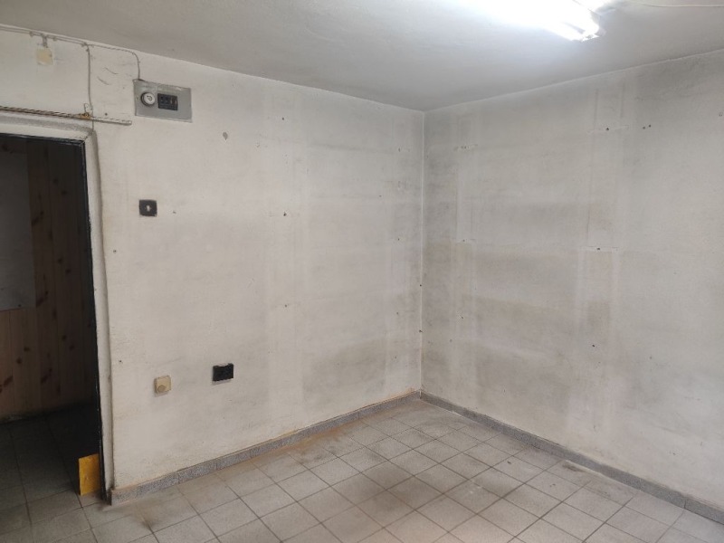 En venta  Oficina Varna , Tsentar , 11 metros cuadrados | 36926034 - imagen [2]