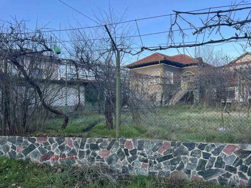 Продава КЪЩА, с. Яхиново, област Кюстендил, снимка 2 - Къщи - 52925385