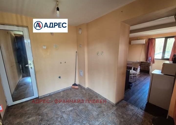 Продава КЪЩА, с. Гривица, област Плевен, снимка 6 - Къщи - 56719877