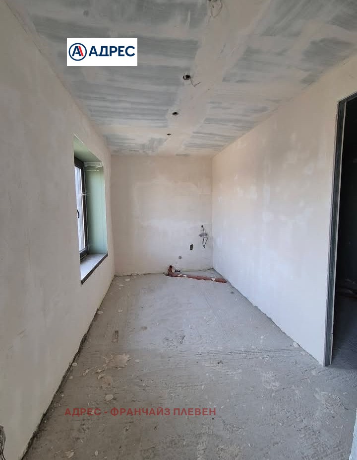 Продава КЪЩА, с. Гривица, област Плевен, снимка 11 - Къщи - 56719877