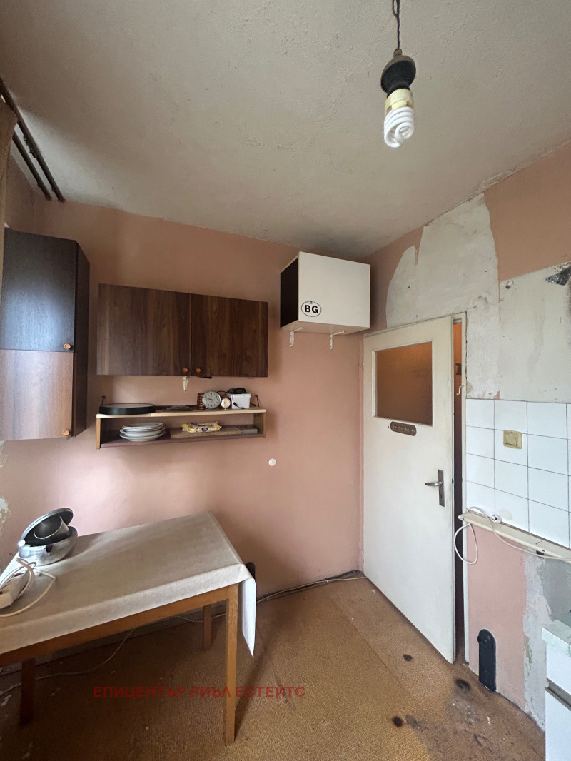 Na prodej  1 ložnice Pernik , Teva , 50 m2 | 29622424 - obraz [2]