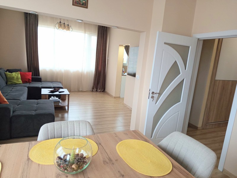 Продава 4-СТАЕН, гр. Казанлък, област Стара Загора, снимка 8 - Апартаменти - 52220820