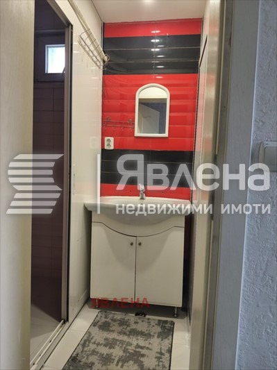 Продава ЕТАЖ ОТ КЪЩА, гр. Божурище, област София област, снимка 12 - Етаж от къща - 53820675