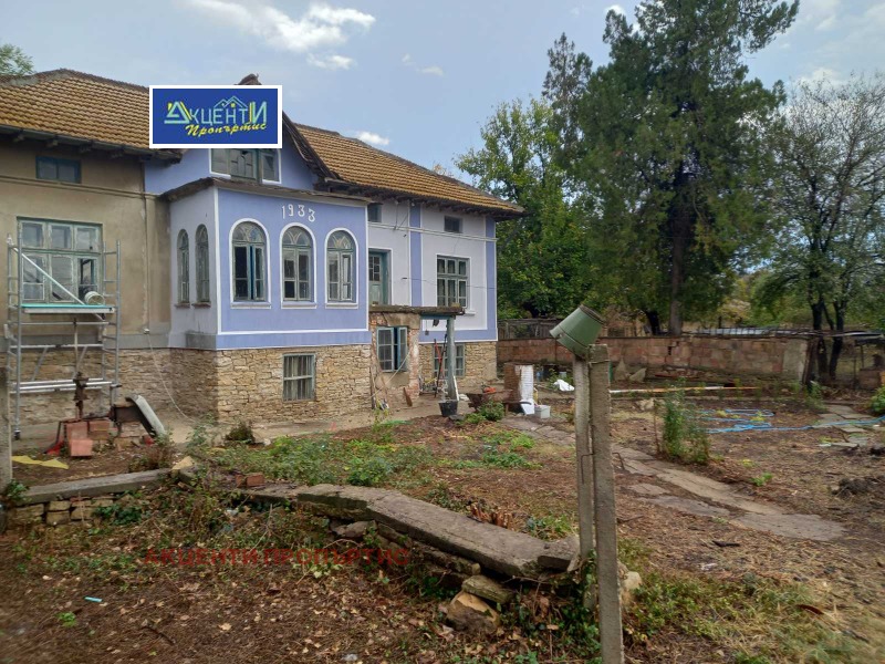 Продава КЪЩА, с. Ресен, област Велико Търново, снимка 4 - Къщи - 43397116
