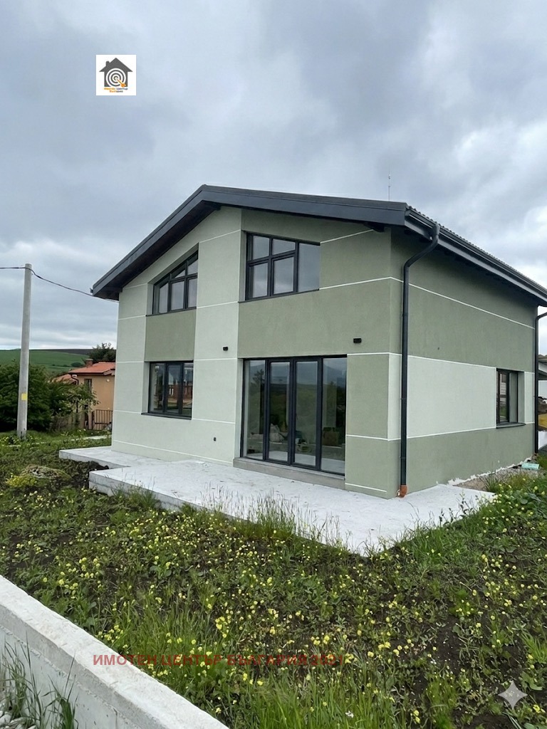 Продава КЪЩА, гр. Божурище, област София област, снимка 2 - Къщи - 54611961