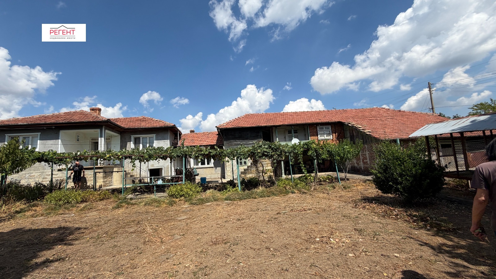 Продава КЪЩА, с. Градище, област Габрово