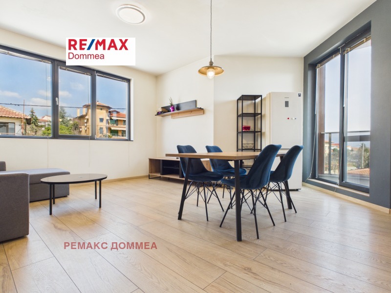 Продава 2-СТАЕН в град Варна, м-т Долна Трака - 70 кв.м / 173 000 € » 338 358.59 лв., РЕМАКС ДОММЕА