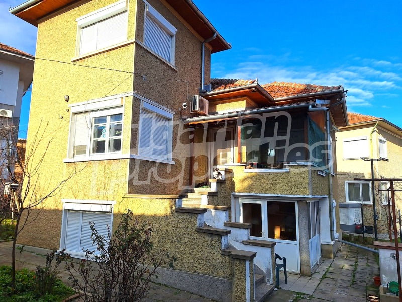 Продава КЪЩА в област Велико Търново, гр. Горна Оряховица - 180 кв.м / 135 000 € » 264 037.05 лв., БЪЛГЕРИАН ПРОПЕРТИС