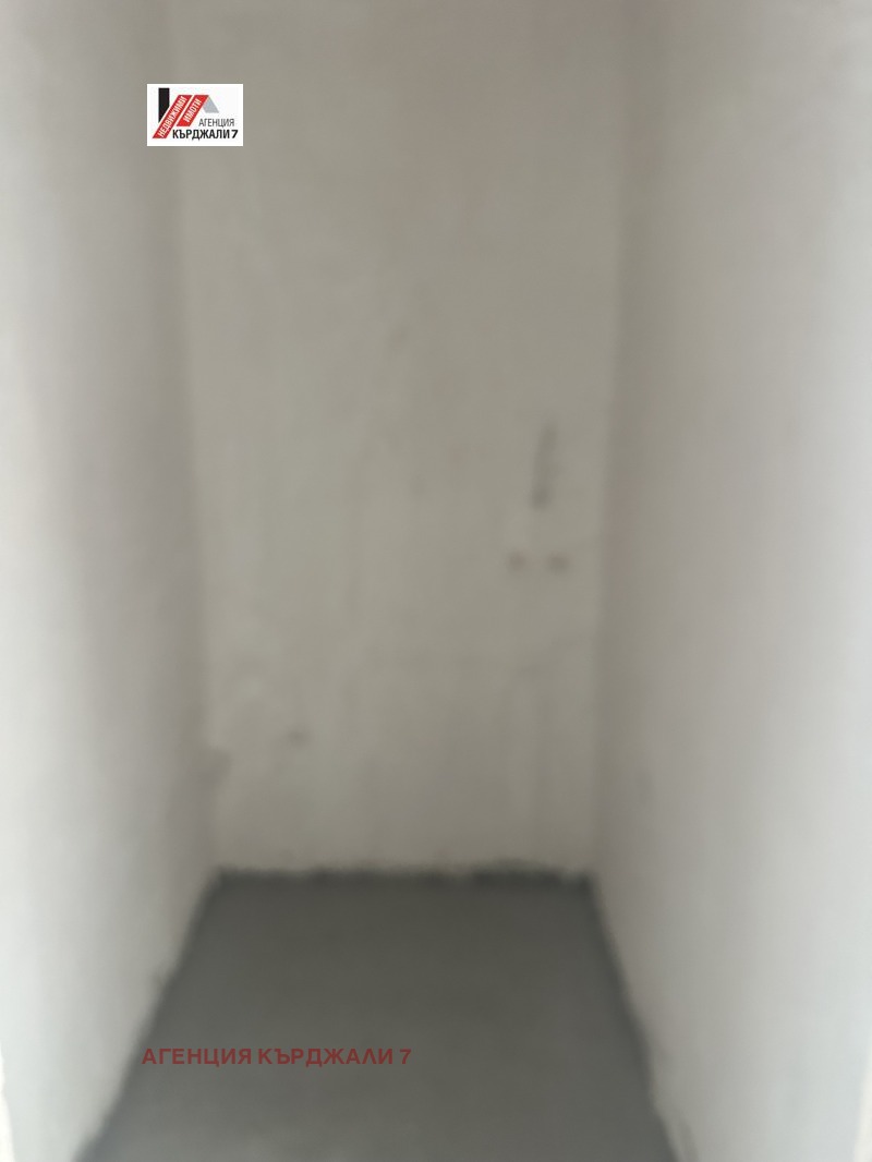 Te koop  2 slaapkamers Kardzjali , Vazrozjdentsi , 85 m² | 19359751 - afbeelding [10]