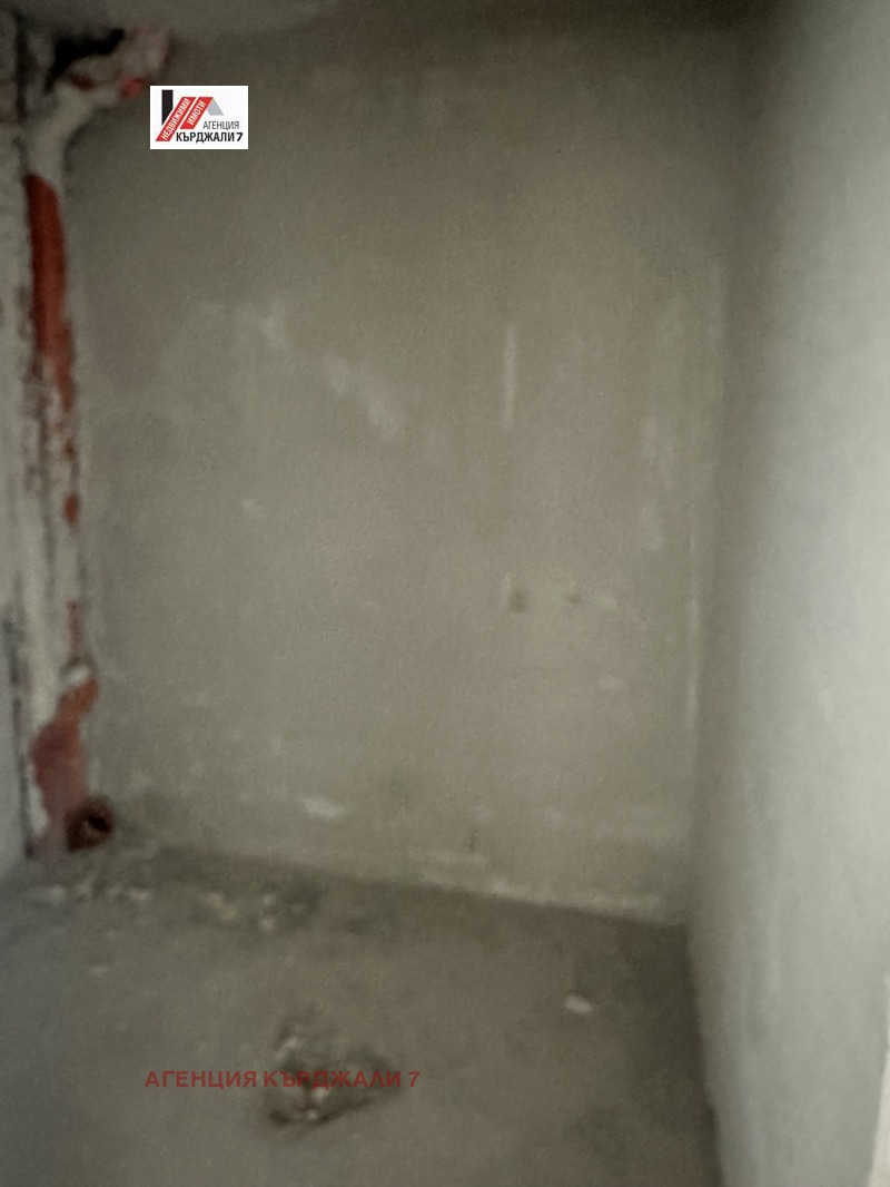 Te koop  2 slaapkamers Kardzjali , Vazrozjdentsi , 85 m² | 19359751 - afbeelding [9]