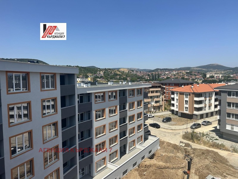Te koop  2 slaapkamers Kardzjali , Vazrozjdentsi , 85 m² | 19359751 - afbeelding [8]
