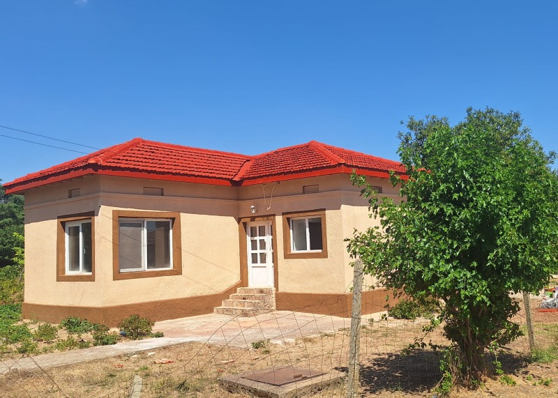 Продава  Къща, област Добрич, с. Чернооково • 82 999 € • ID 45846640 — holmes.bg - [1] 