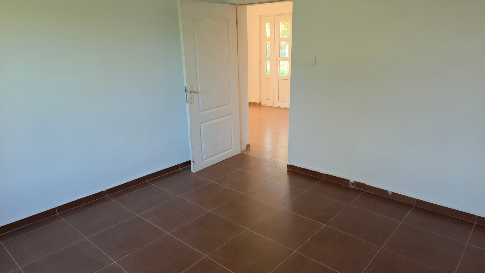 Продава КЪЩА, гр. Генерал Тошево, област Добрич, снимка 12 - Къщи - 51461267