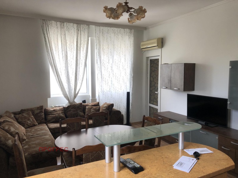 Myytävänä  2 makuuhuonetta Plovdiv , Karšijaka , 96 neliömetriä | 58803884