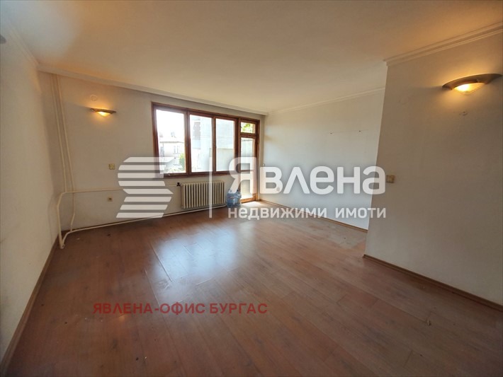 Продава ЕТАЖ ОТ КЪЩА, гр. Царево, област Бургас, снимка 5 - Етаж от къща - 55619415