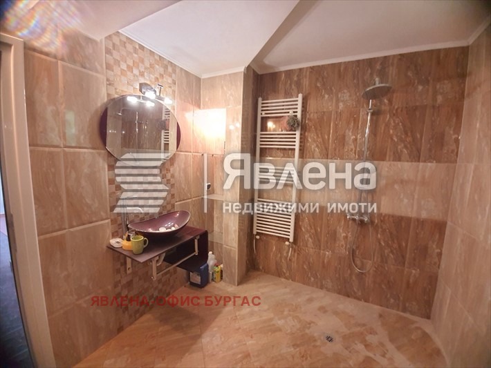 Продава ЕТАЖ ОТ КЪЩА, гр. Царево, област Бургас, снимка 14 - Етаж от къща - 55619415