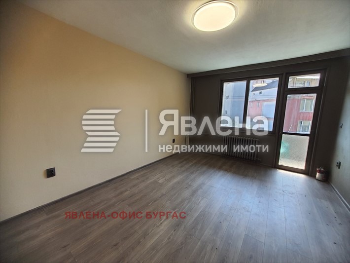 Продава ЕТАЖ ОТ КЪЩА, гр. Царево, област Бургас, снимка 10 - Етаж от къща - 55619415