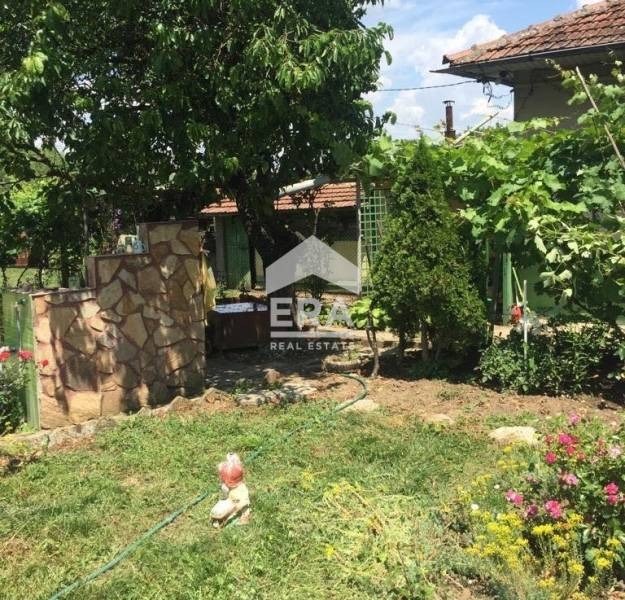 Продава КЪЩА, с. Слатина, област Силистра, снимка 3 - Къщи - 54297219