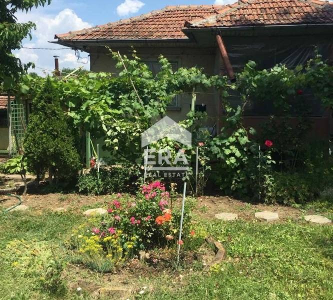 Продава КЪЩА, с. Слатина, област Силистра, снимка 2 - Къщи - 54297219