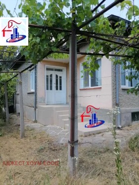 Hus Troitsa, region Shumen