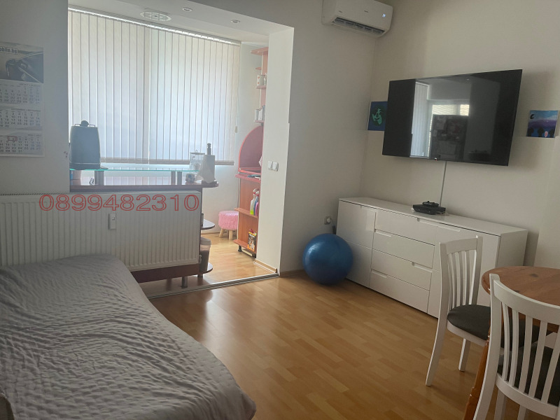 Myytävänä  1 makuuhuone Pleven , Idealen tsentar , 68 neliömetriä | 92538258