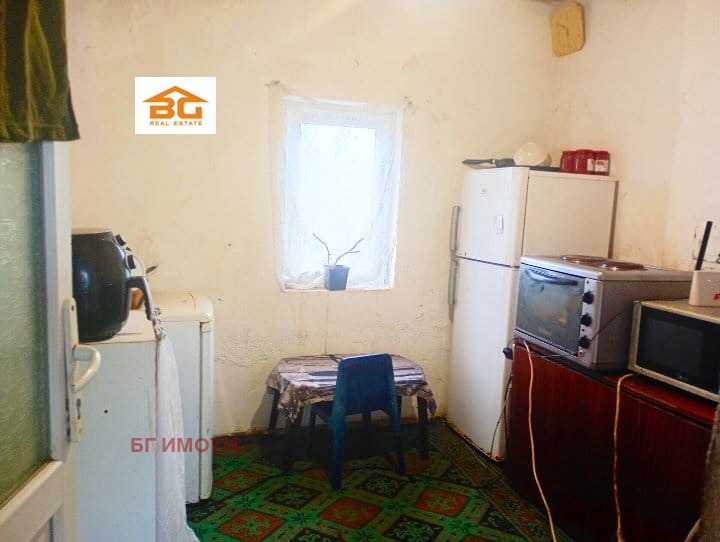 Продава КЪЩА, гр. Вълчи дол, област Варна, снимка 5 - Къщи - 53239920