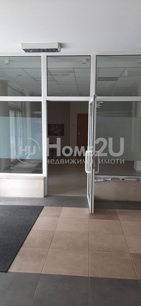 Na prodej  Prodejna Sofia , Ljulin 7 , 47 m2 | 96099325 - obraz [2]