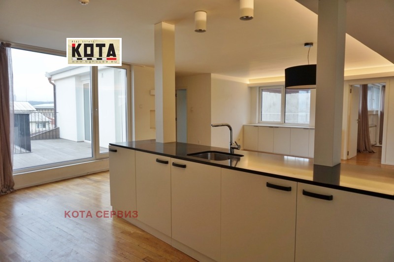 Продава 4-СТАЕН в град София, Център - 286 кв.м / 1 716 000 € » 3 356 204.28 лв., КОТА СЕРВИЗ